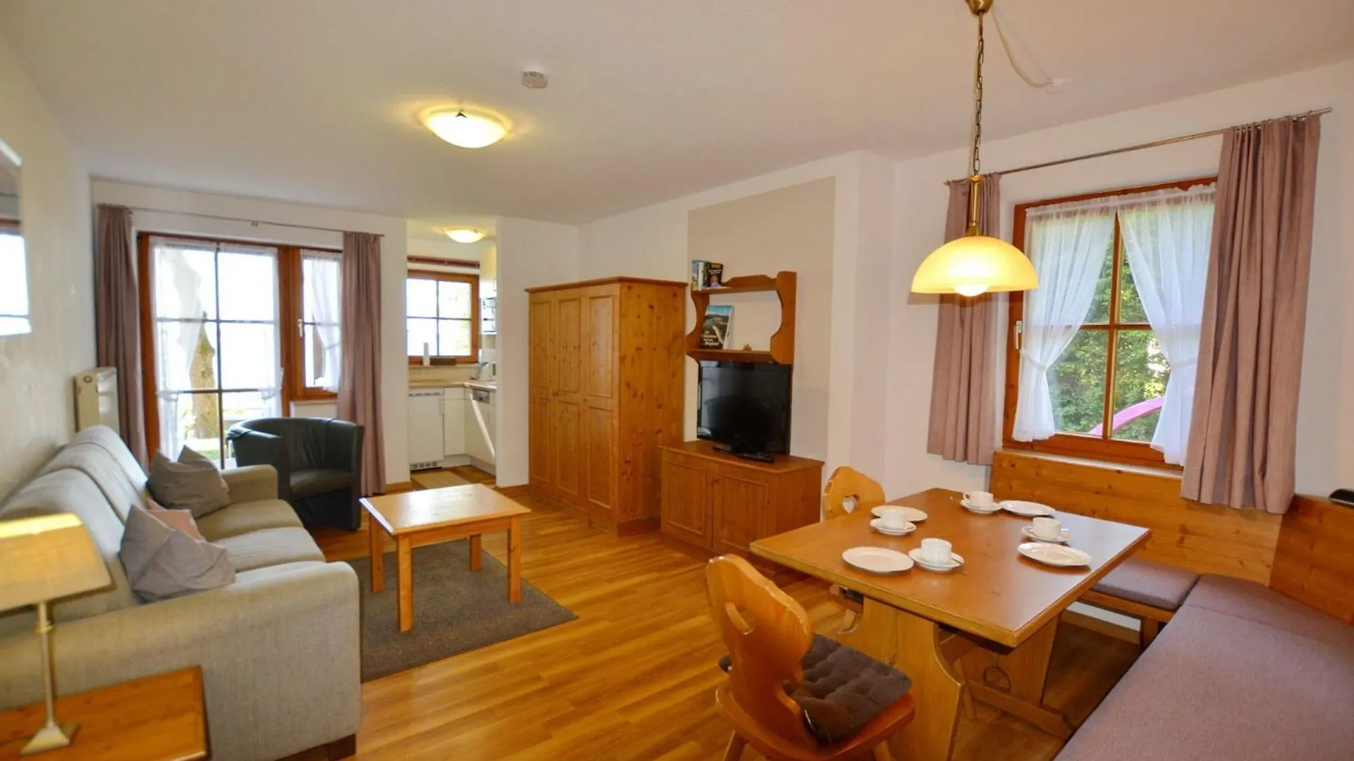 Ferienresidenz Chiemseestrand - Apartment 7 Chieming