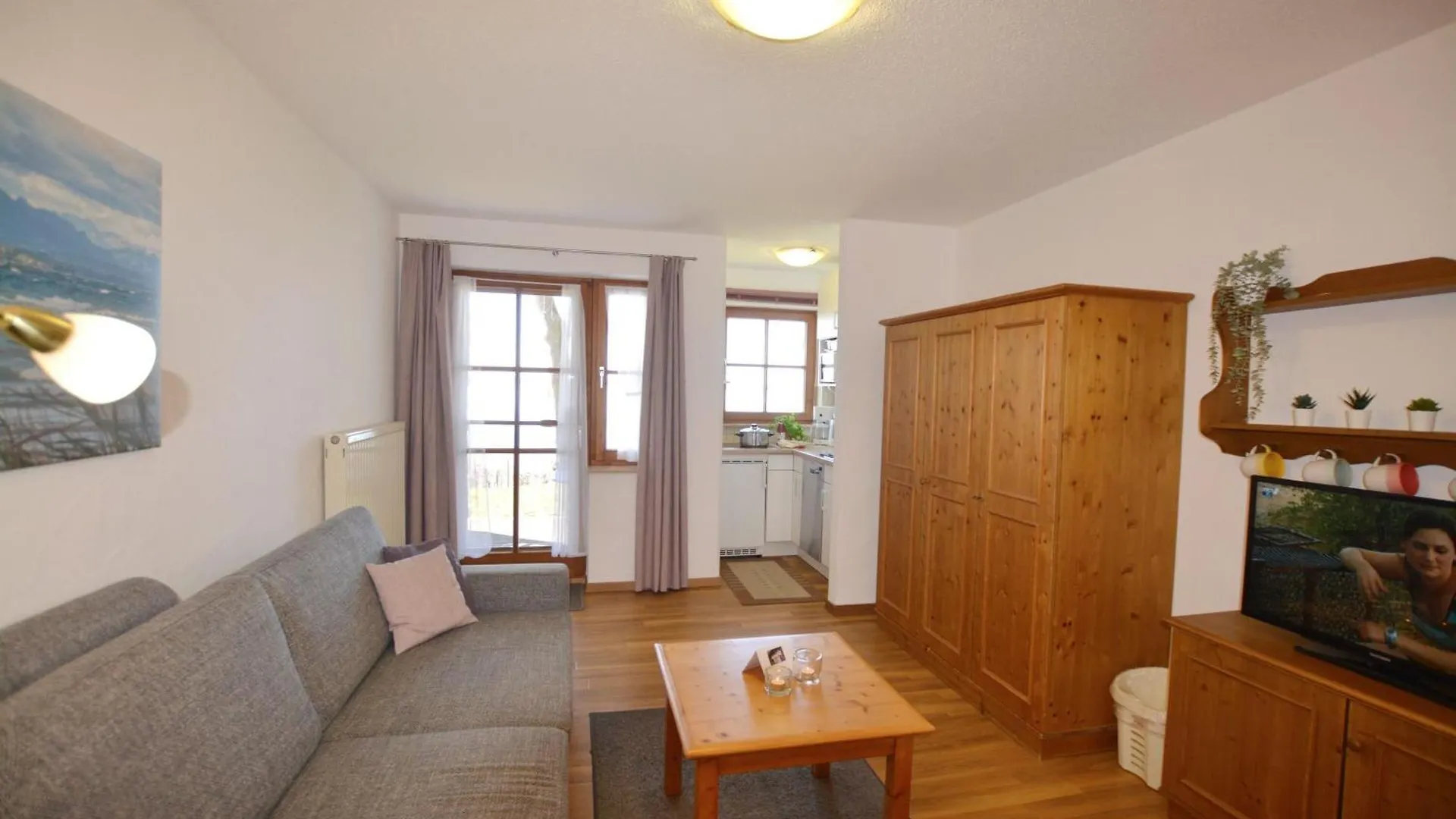 Ferienresidenz Chiemseestrand - Apartment 7 Chieming